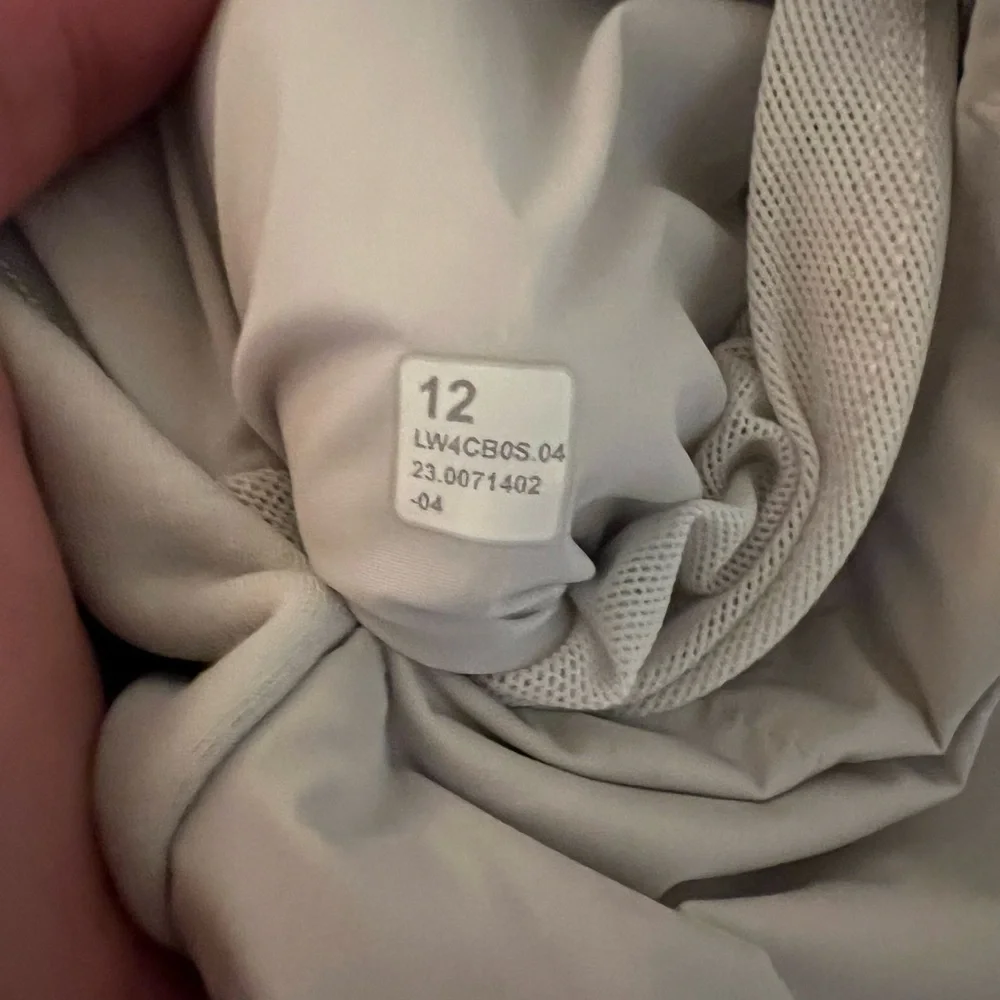 Lululemon Athletica Down for it all vest - Picture 5 of 5